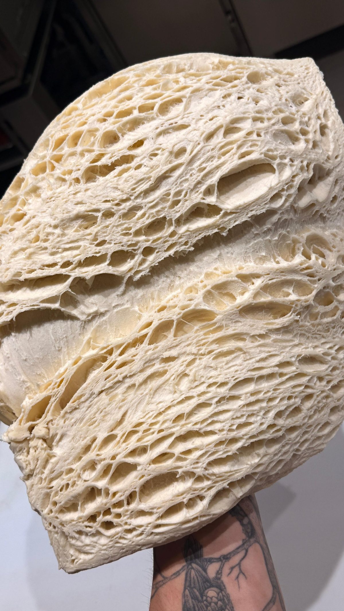 Corte de masa madre (lievito madre)
